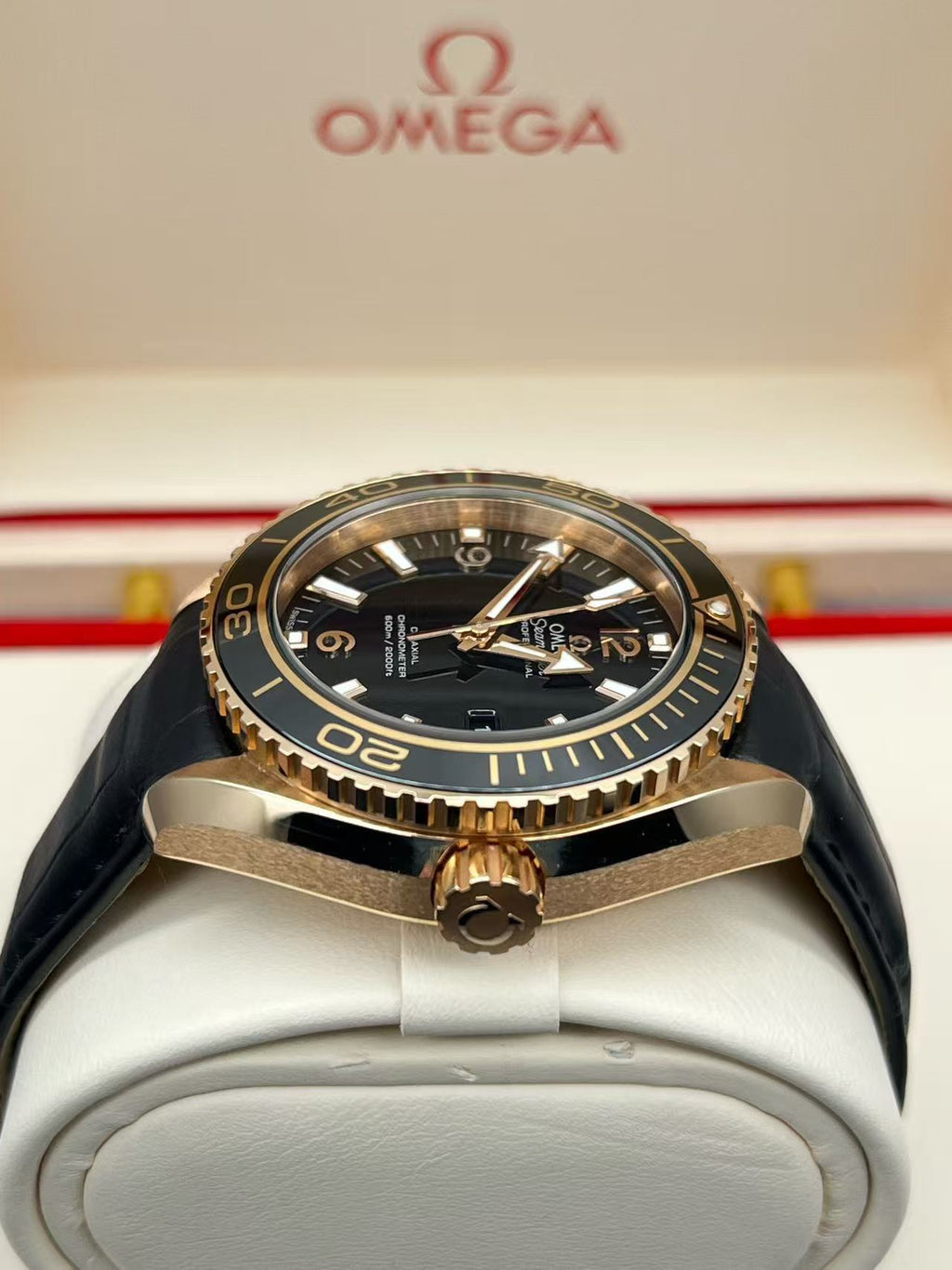 Omega 232.63.38.20.01.001