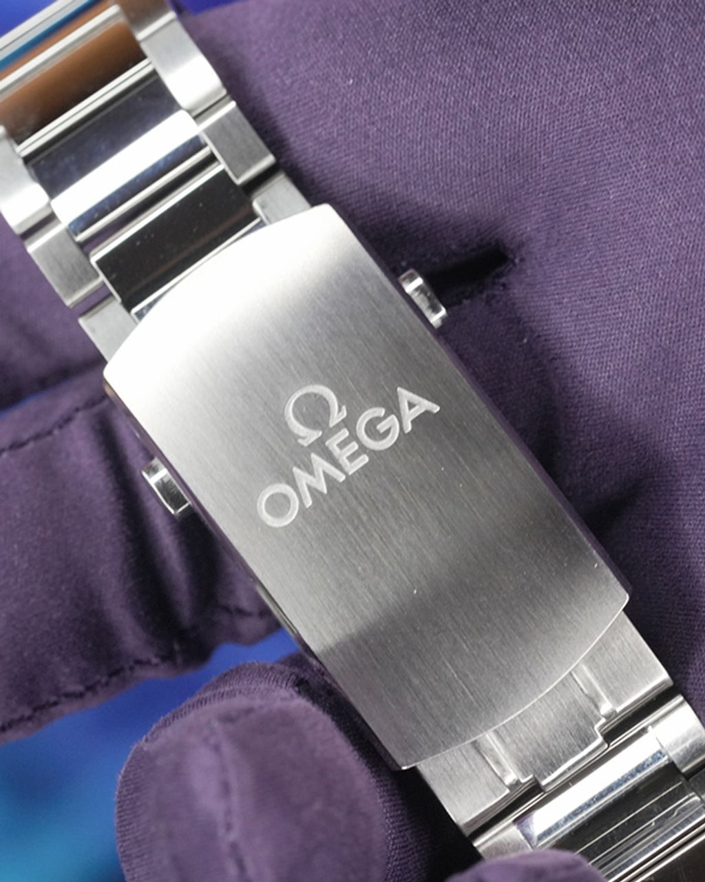 Omega 233.30.41.21.01.001