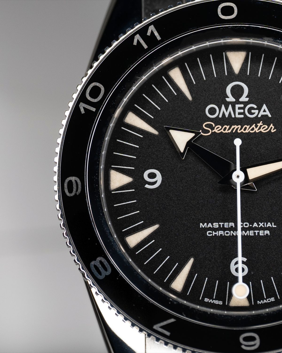 Omega 233.32.41.21.01.001