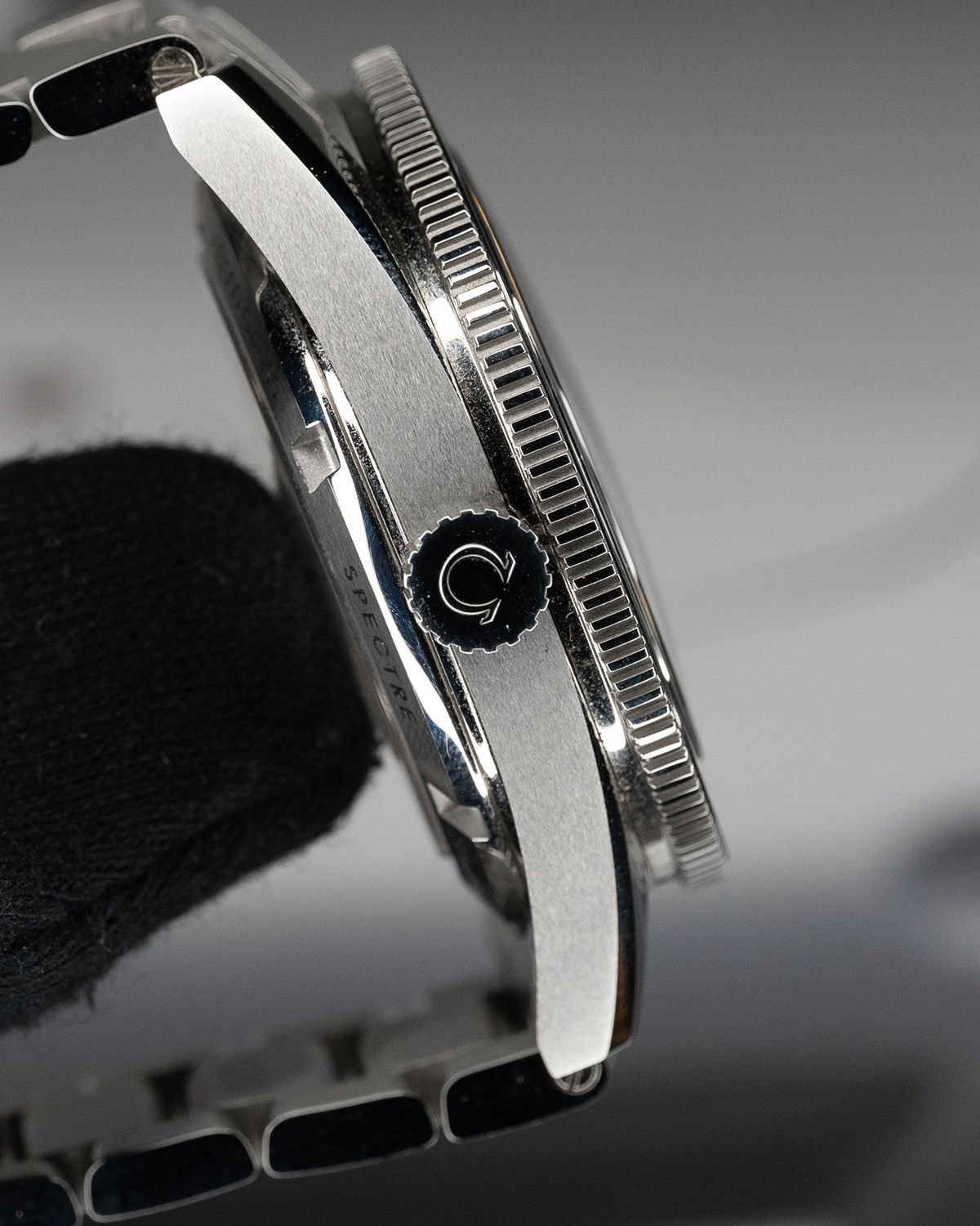 Omega 233.32.41.21.01.001