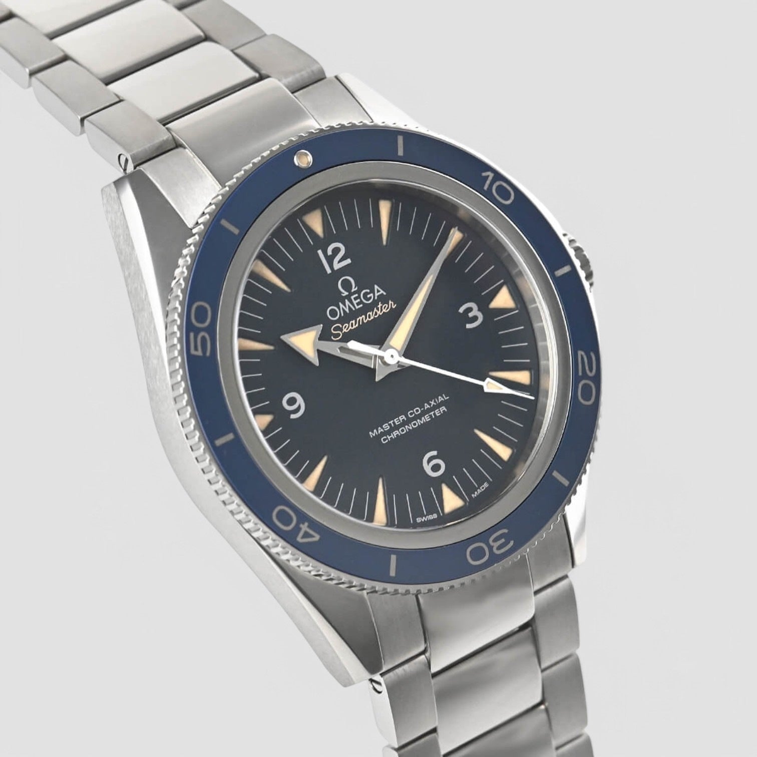 Omega 233.60.41.21.03.001
