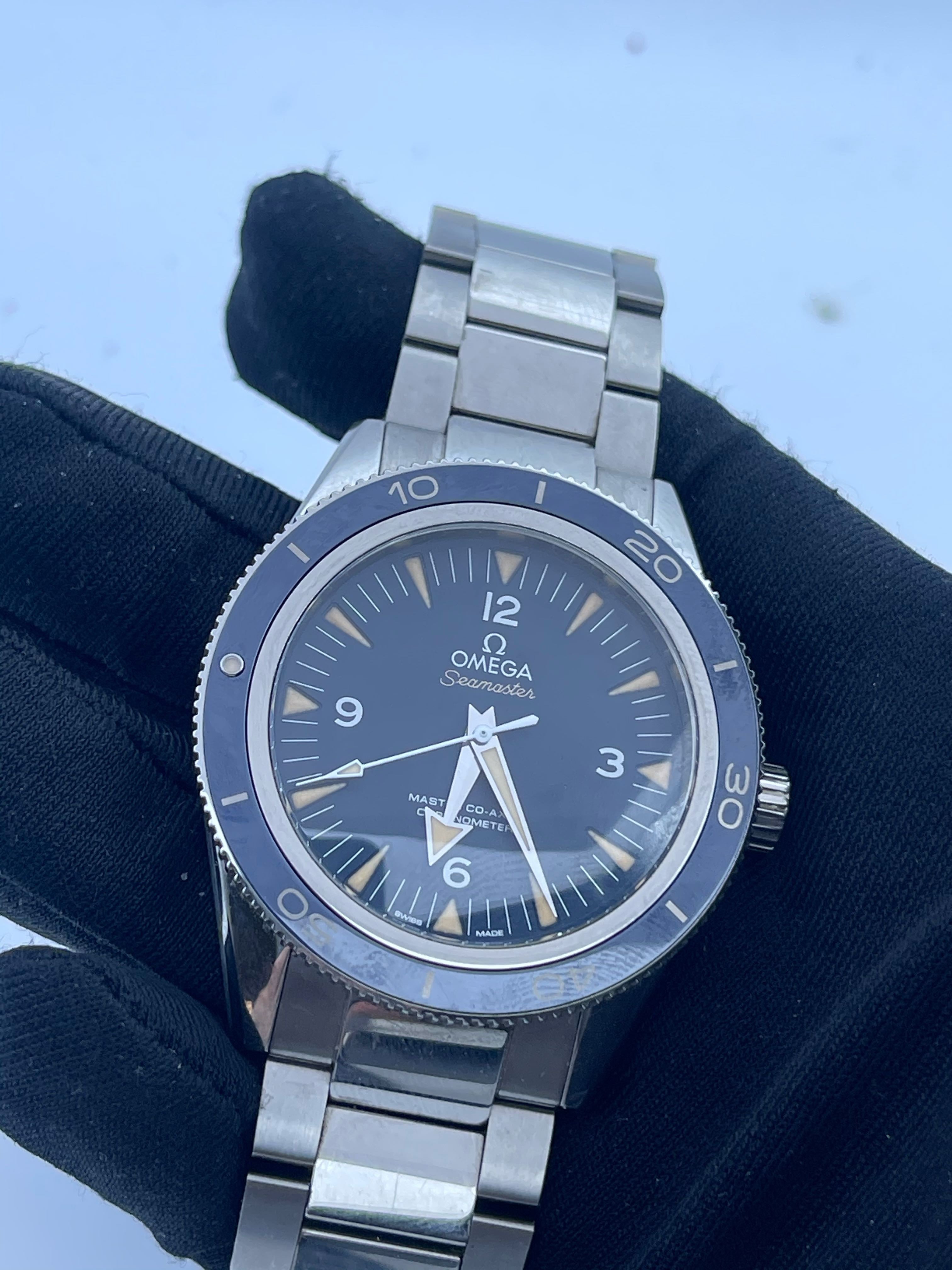 Omega 233.90.41.21.03.001