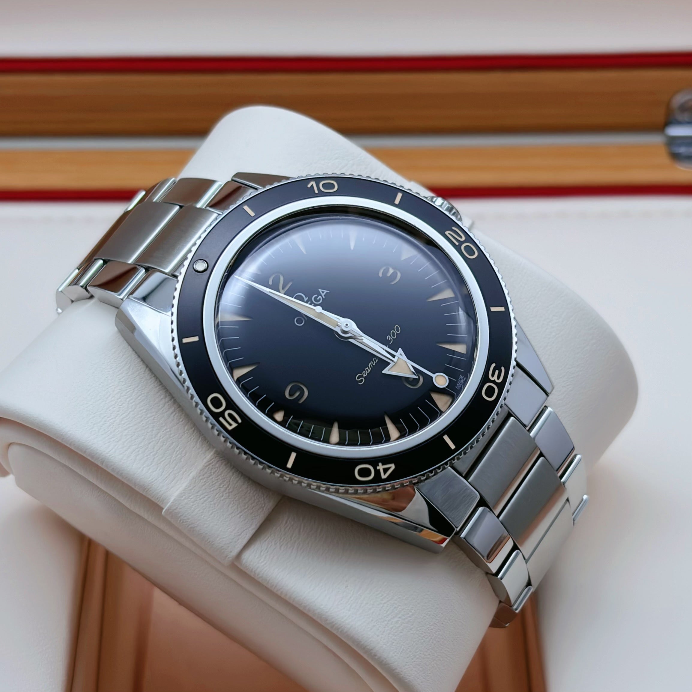 Omega 234.30.41.21.01.001
