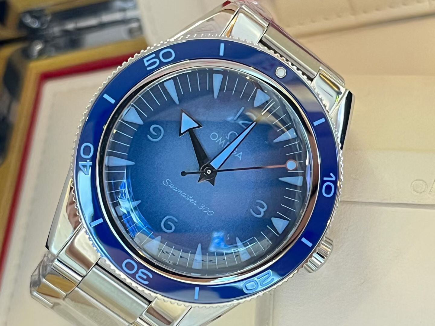 Omega 234.30.41.21.03.002