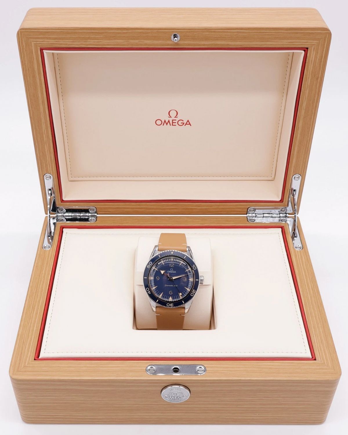 Omega 234.32.41.21.03.001
