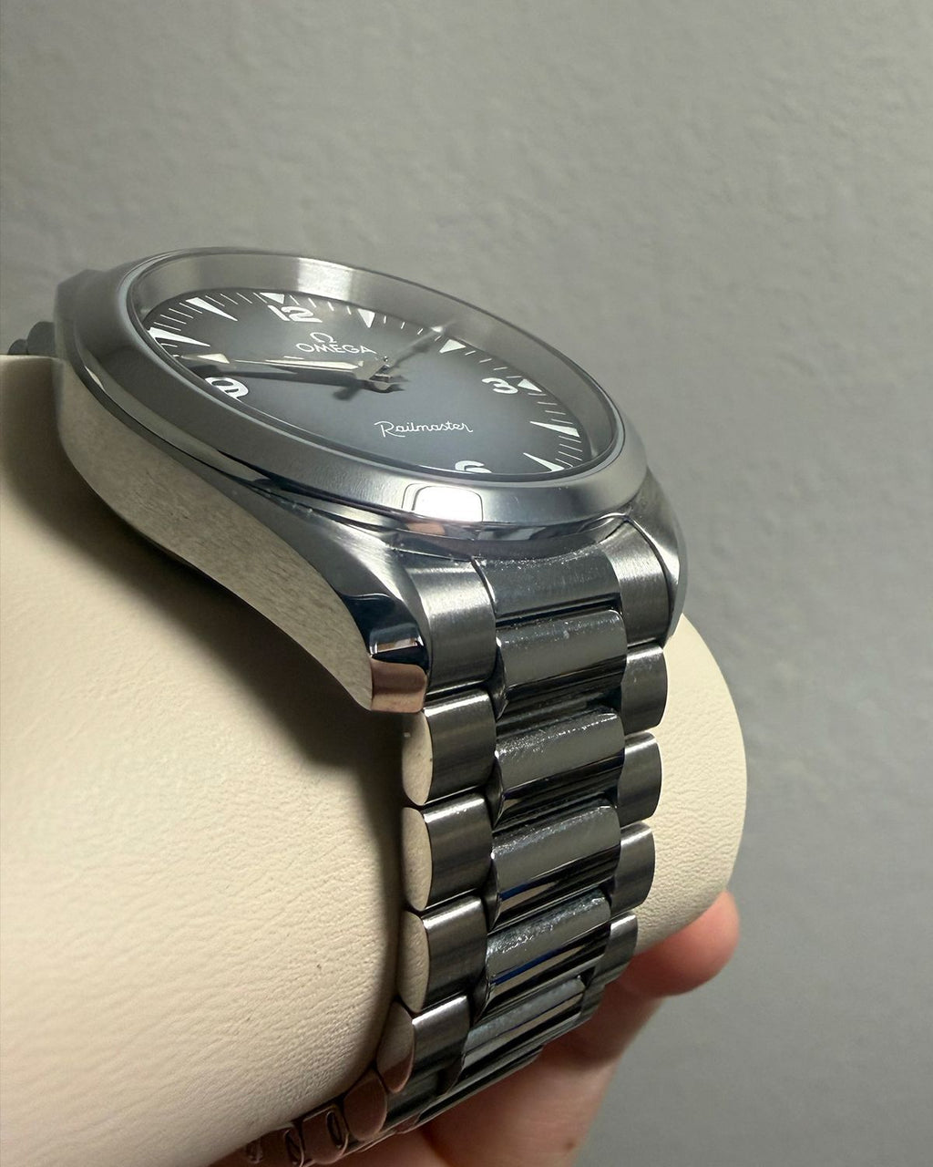 Omega 235.10.38.20.06.001