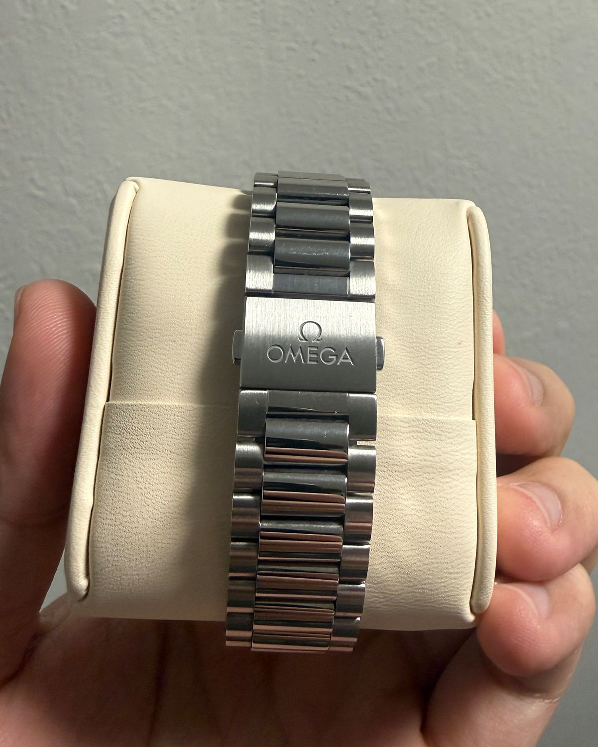 Omega 235.10.38.20.06.001
