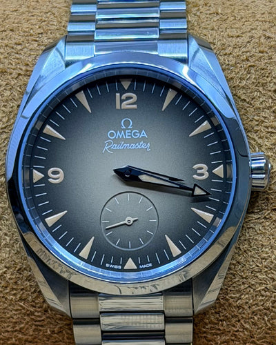 Omega 235.10.38.20.13.001