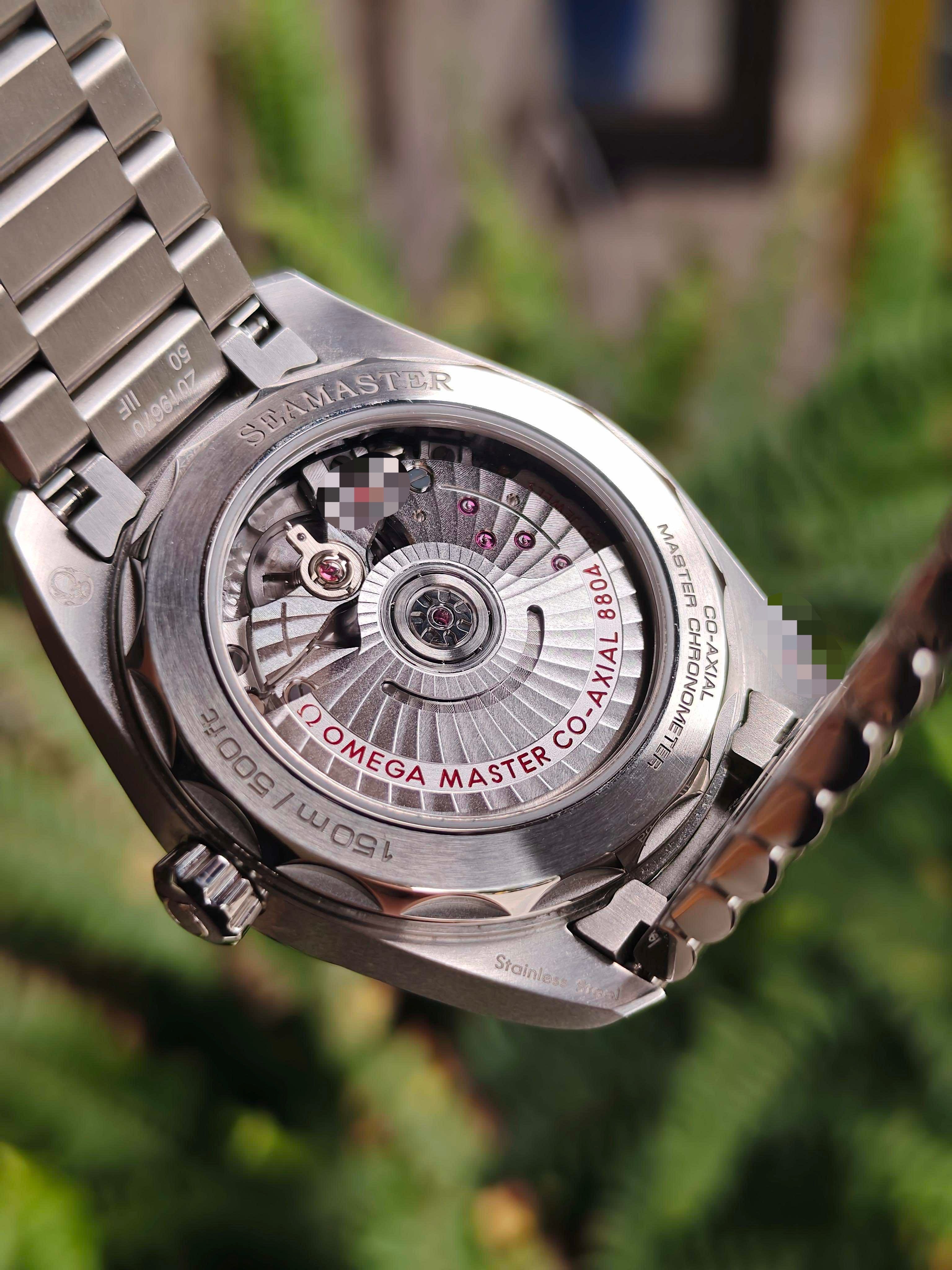 Omega 235.10.38.20.13.001