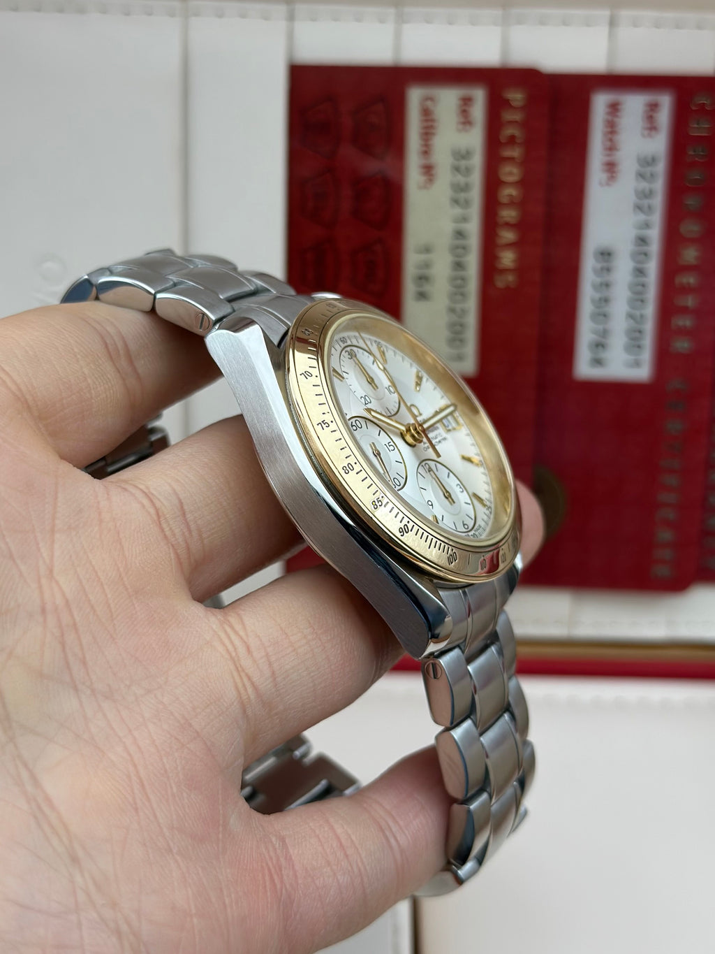 Omega 323.21.40.44.02.001
