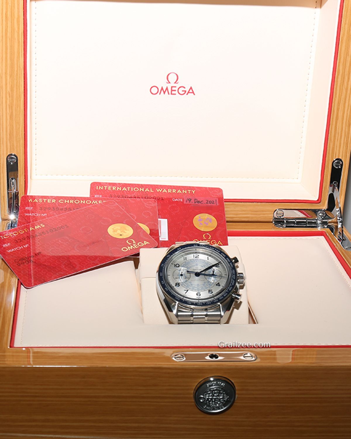 Omega 329.30.43.51.02.001