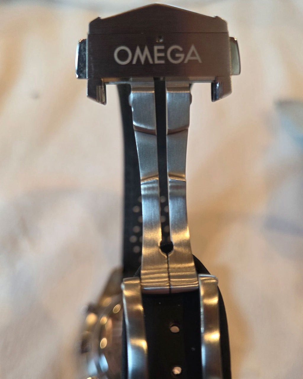 Omega 329.32.44.51.01.001