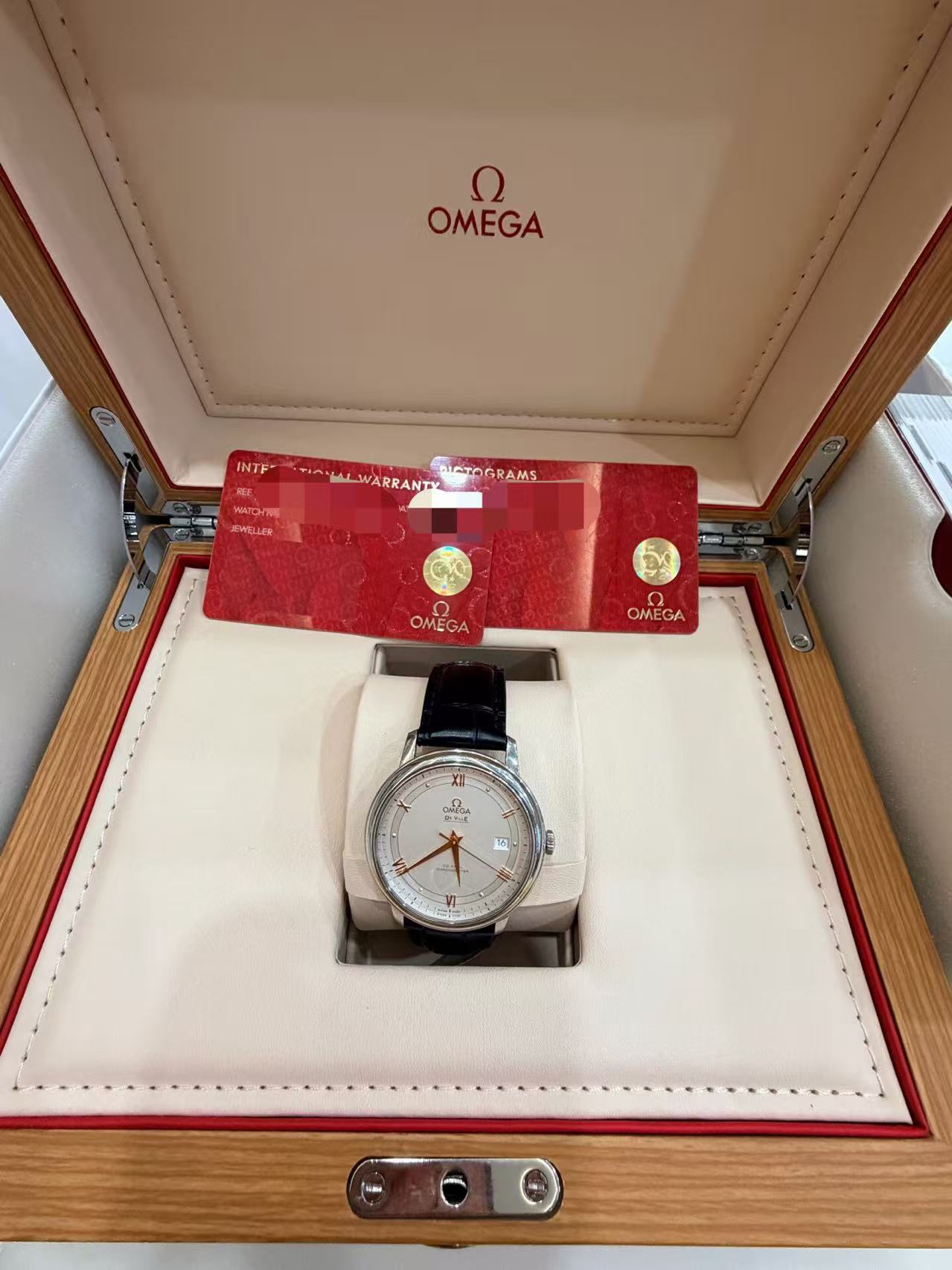 Omega 424.13.40.20.02.002