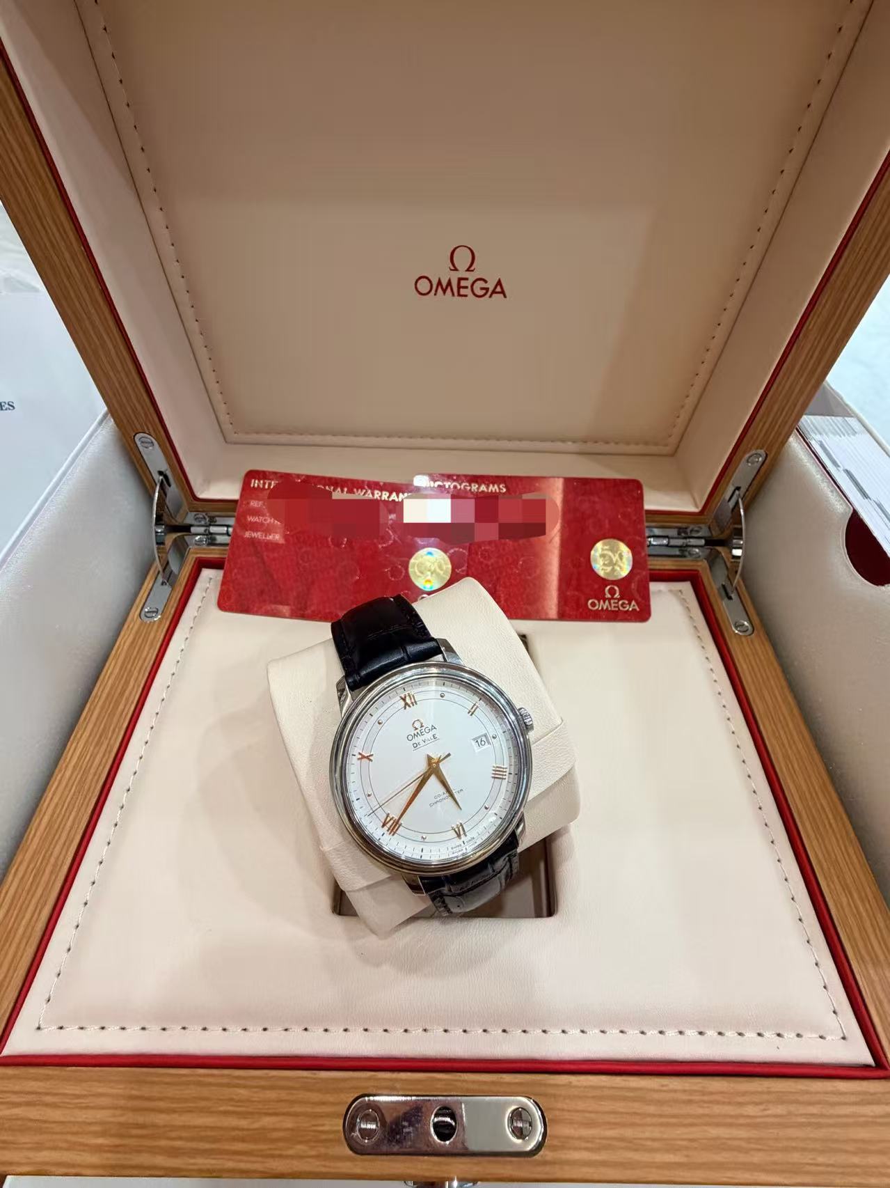 Omega 424.13.40.20.02.002