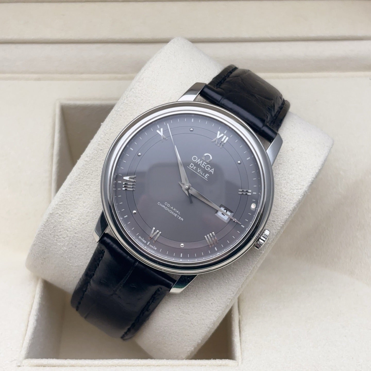 Omega 424.13.40.20.06.001