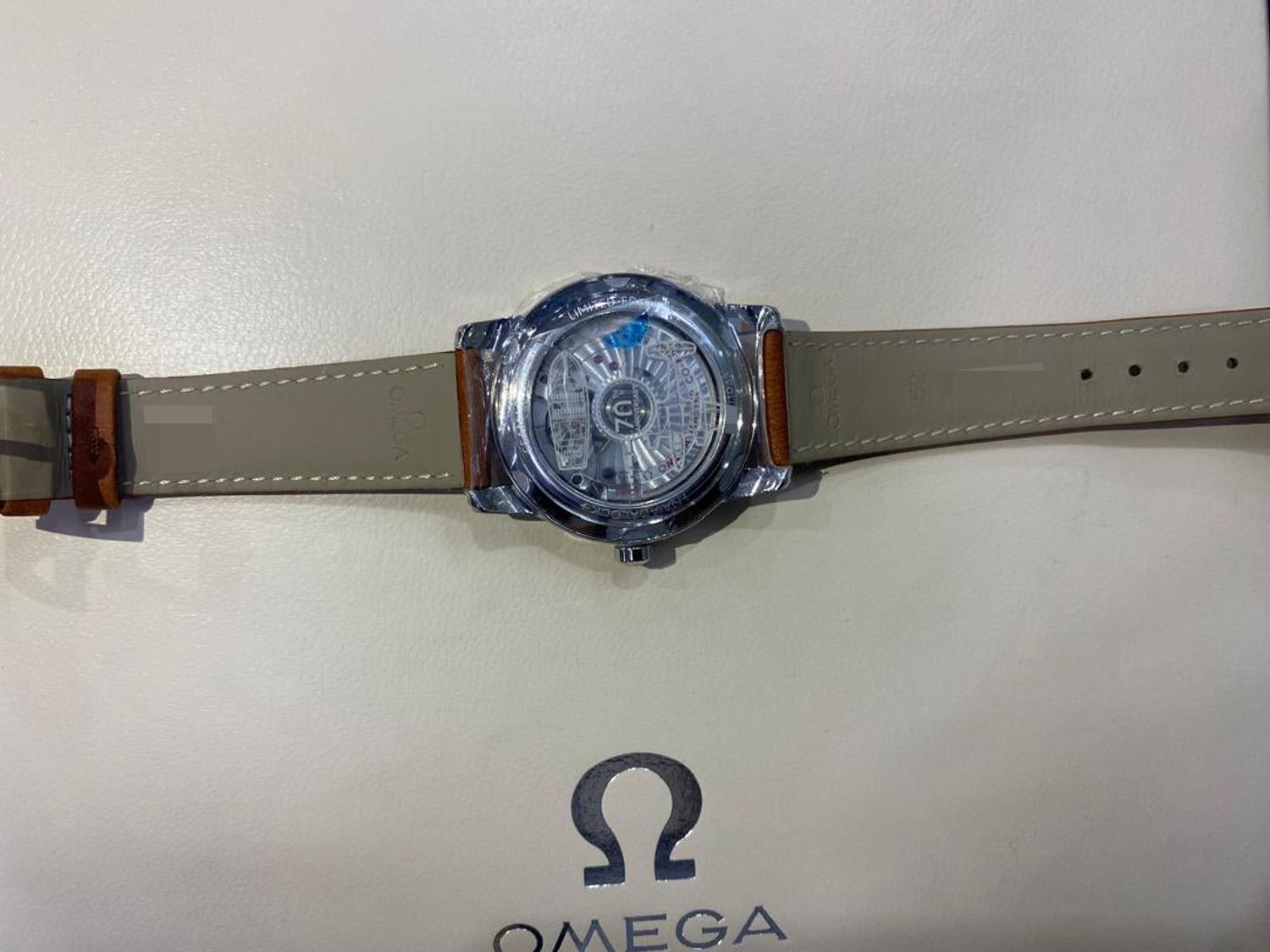 Omega 511.12.38.20.02.001