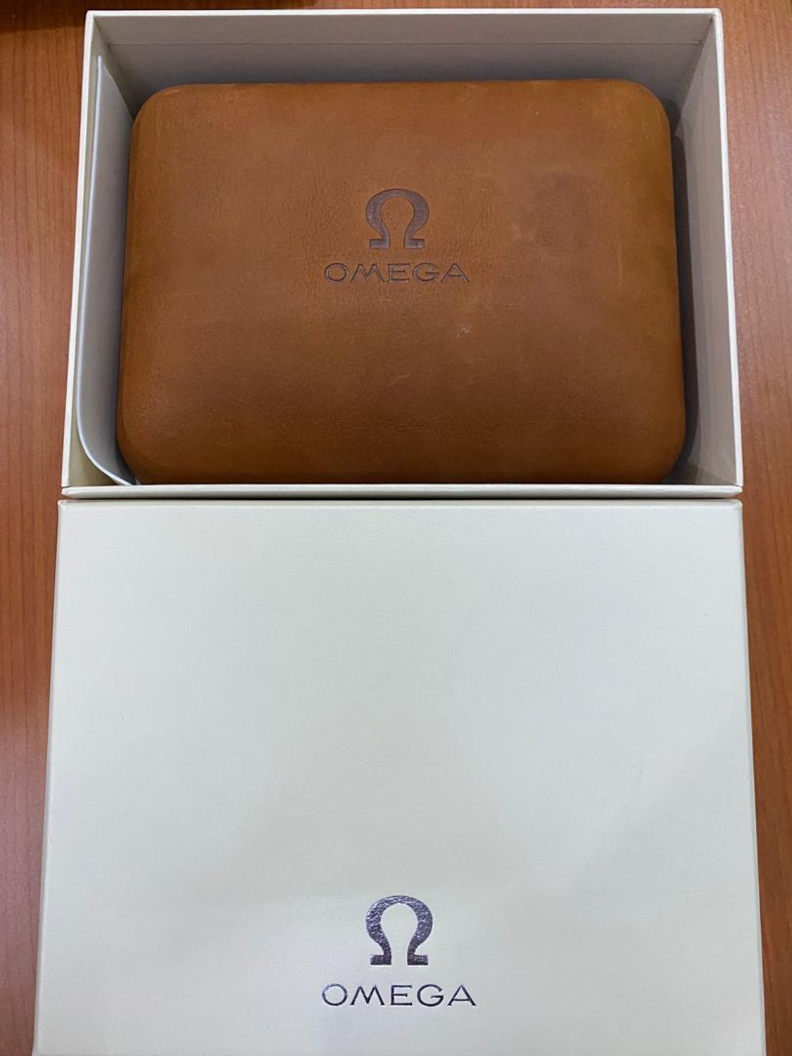 Omega 511.12.38.20.02.001