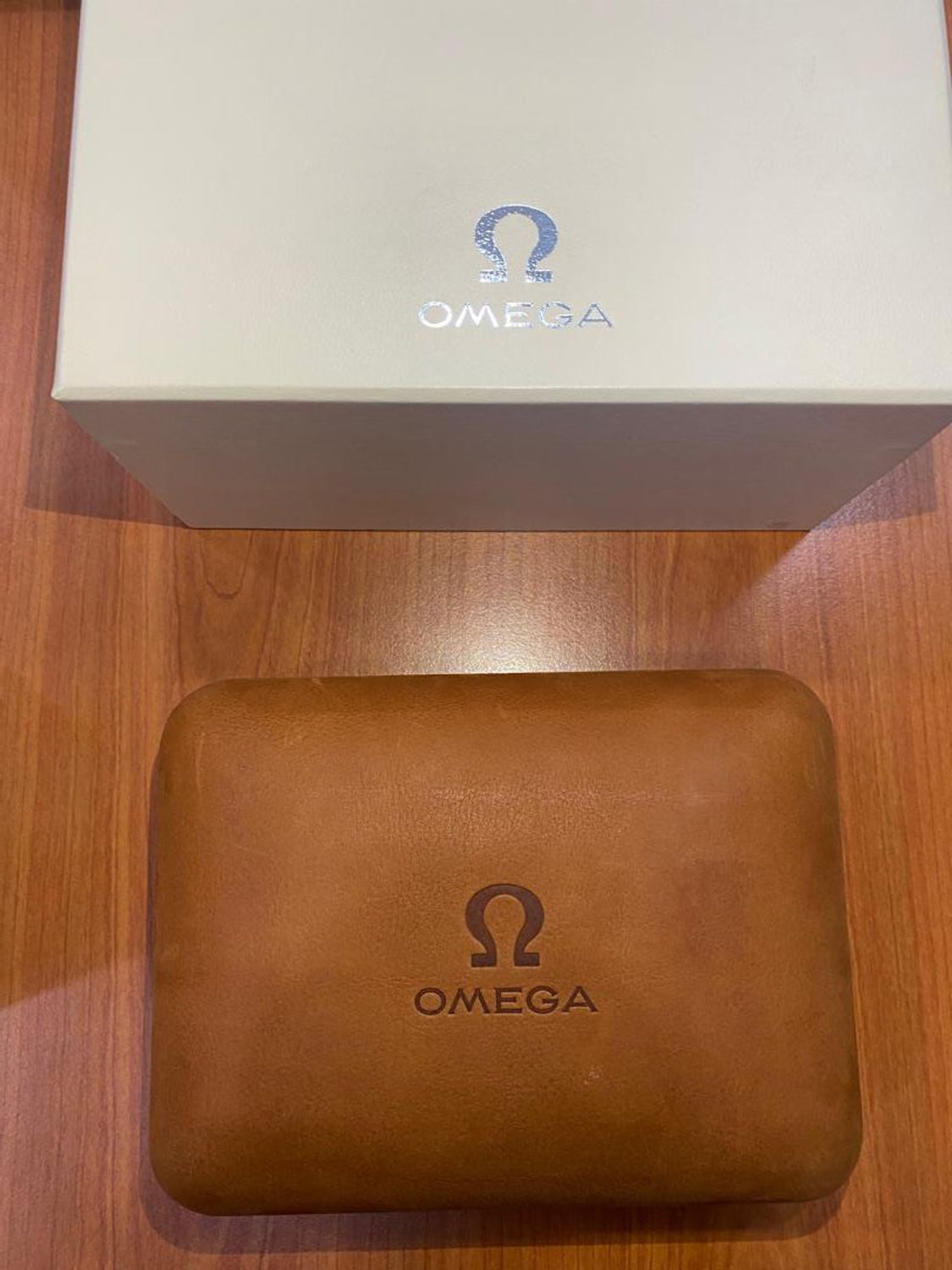 Omega 511.12.38.20.02.001