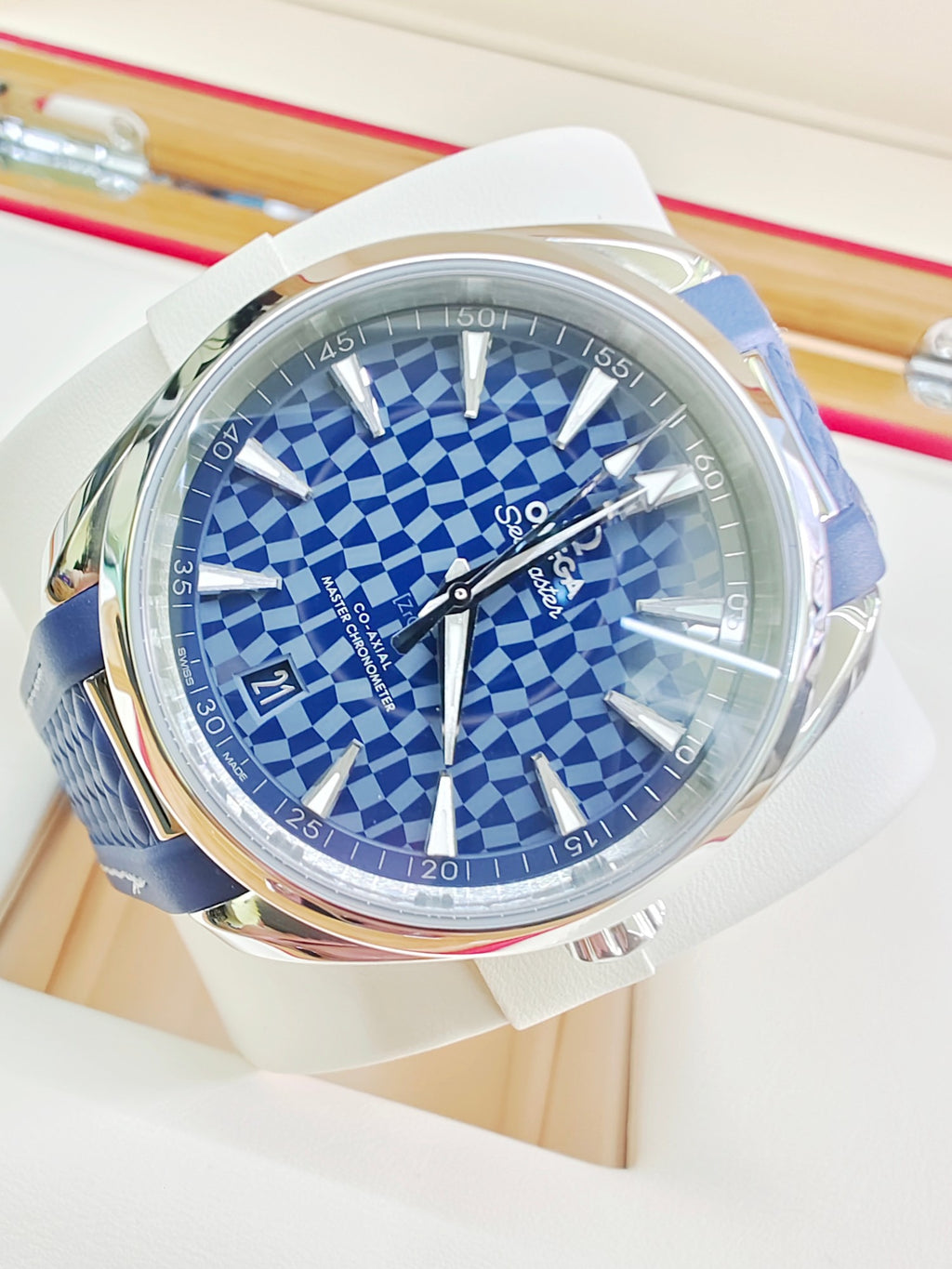 Omega 522.12.41.21.03.001