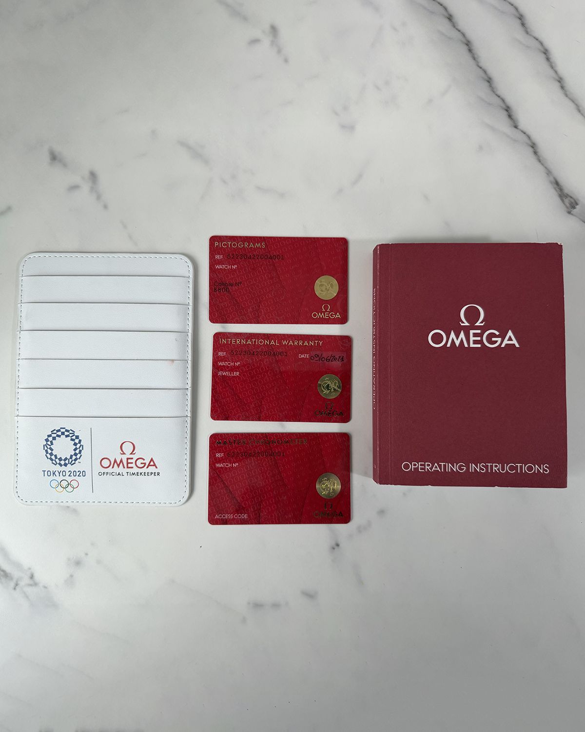 Omega 522.30.42.20.04.001