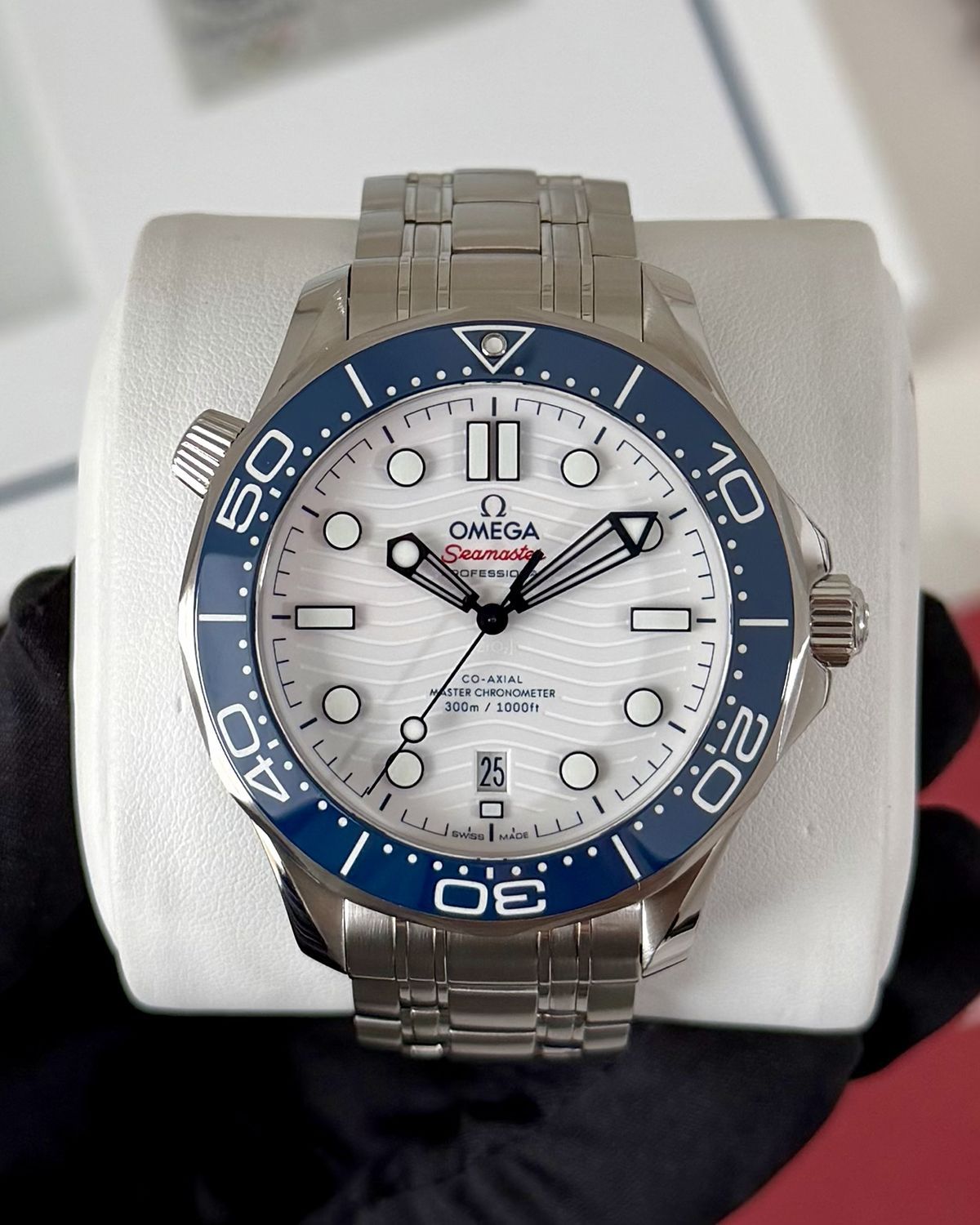 Omega 522.30.42.20.04.001