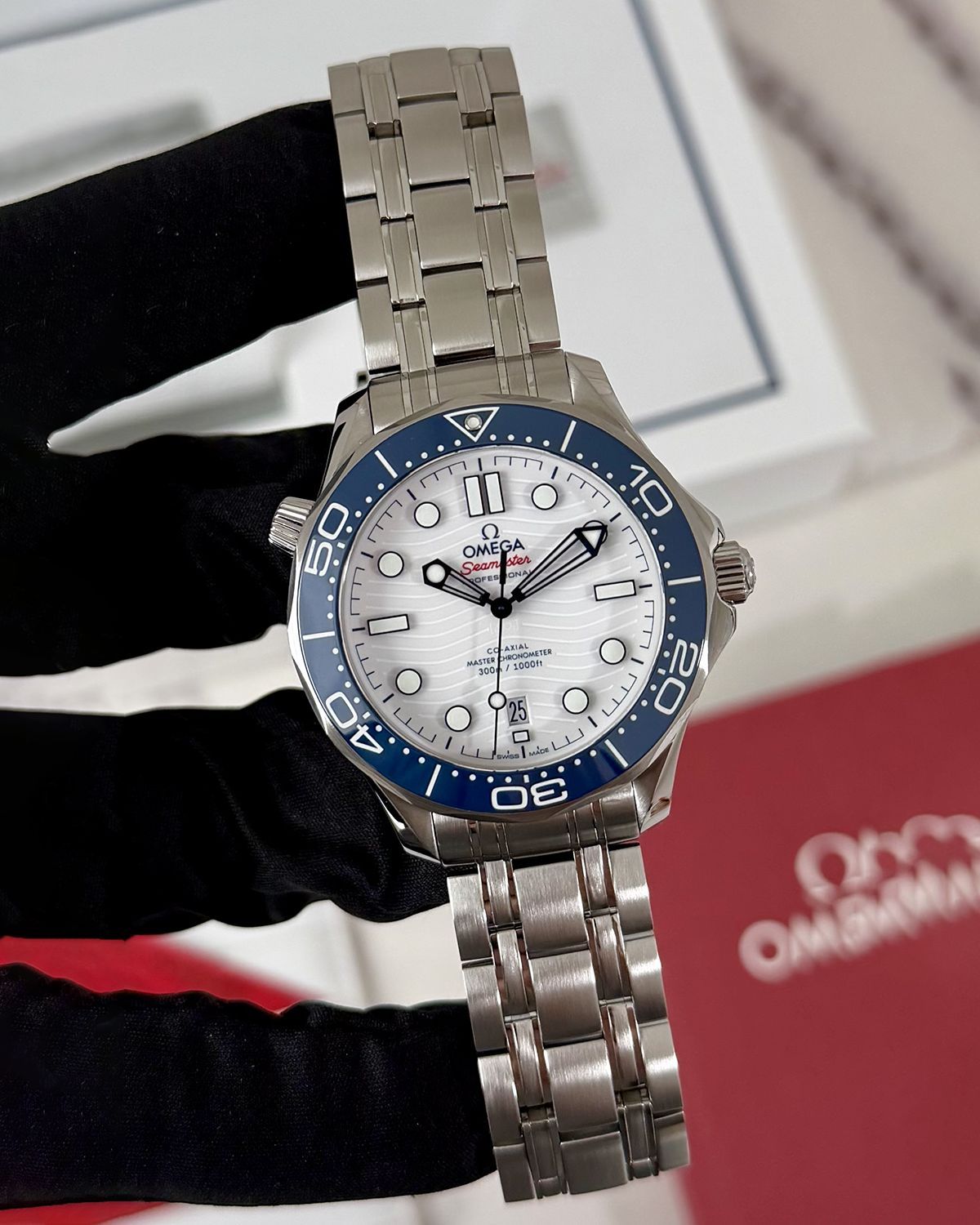 Omega 522.30.42.20.04.001