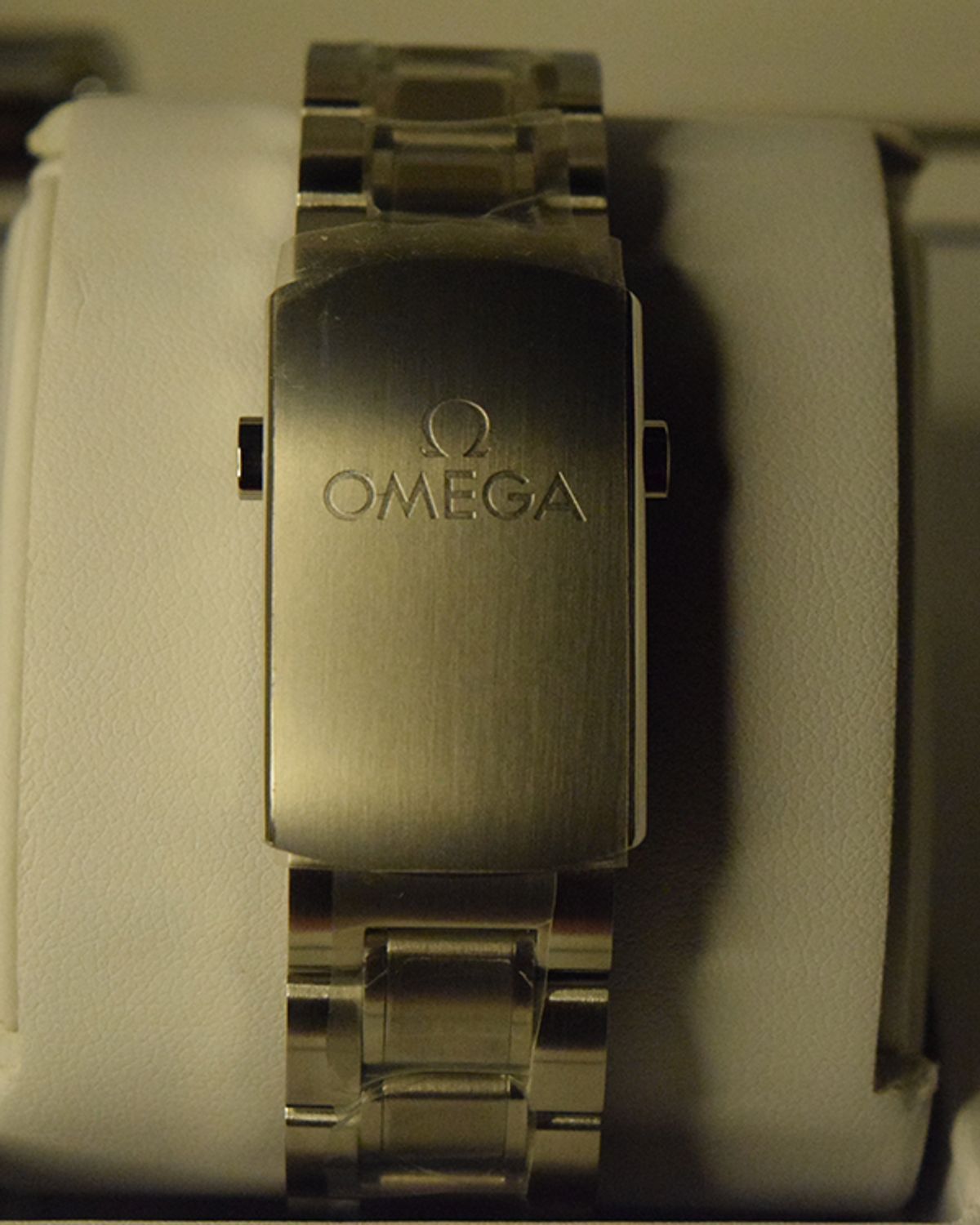 Omega 522.30.42.30.03.001