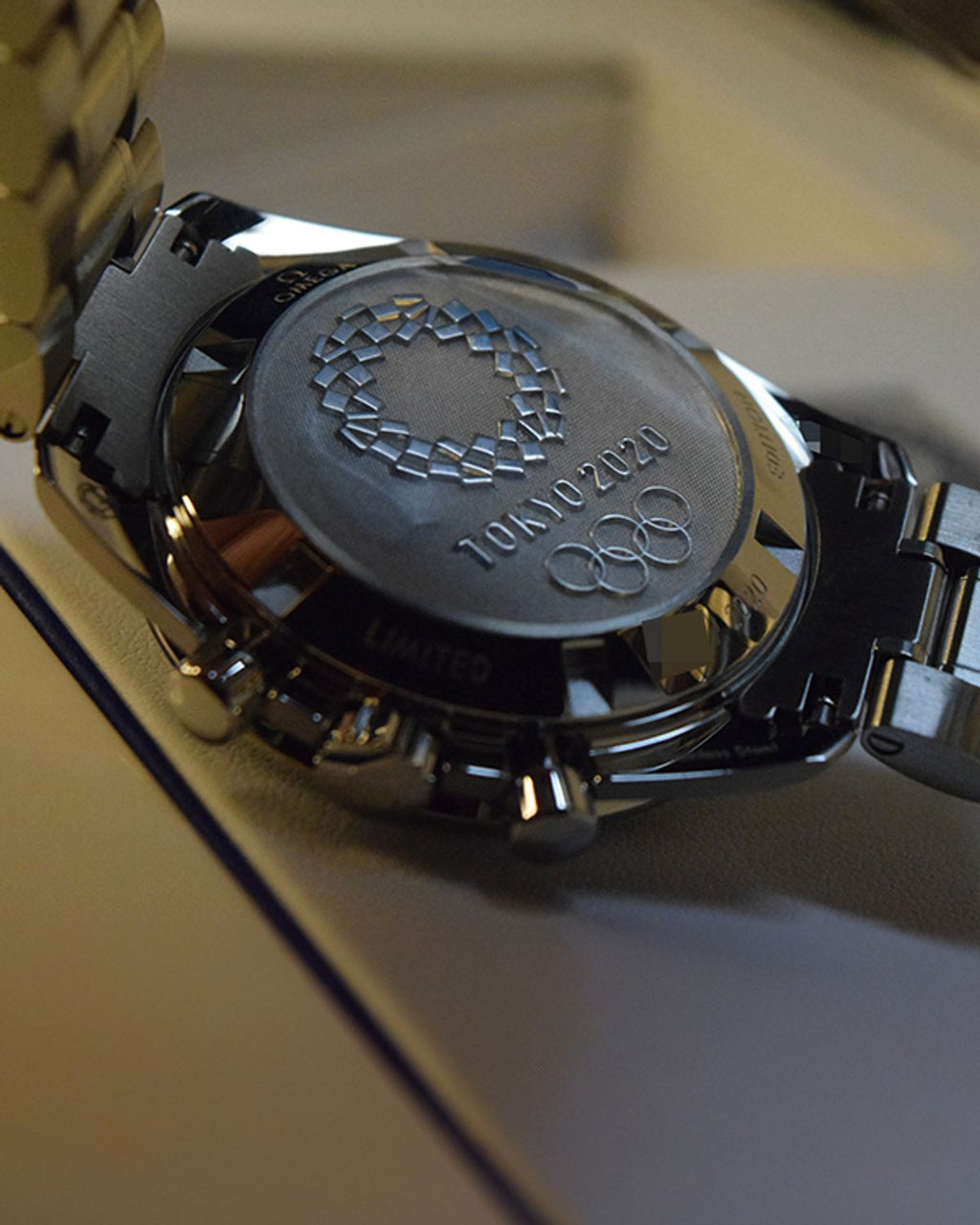 Omega 522.30.42.30.03.001