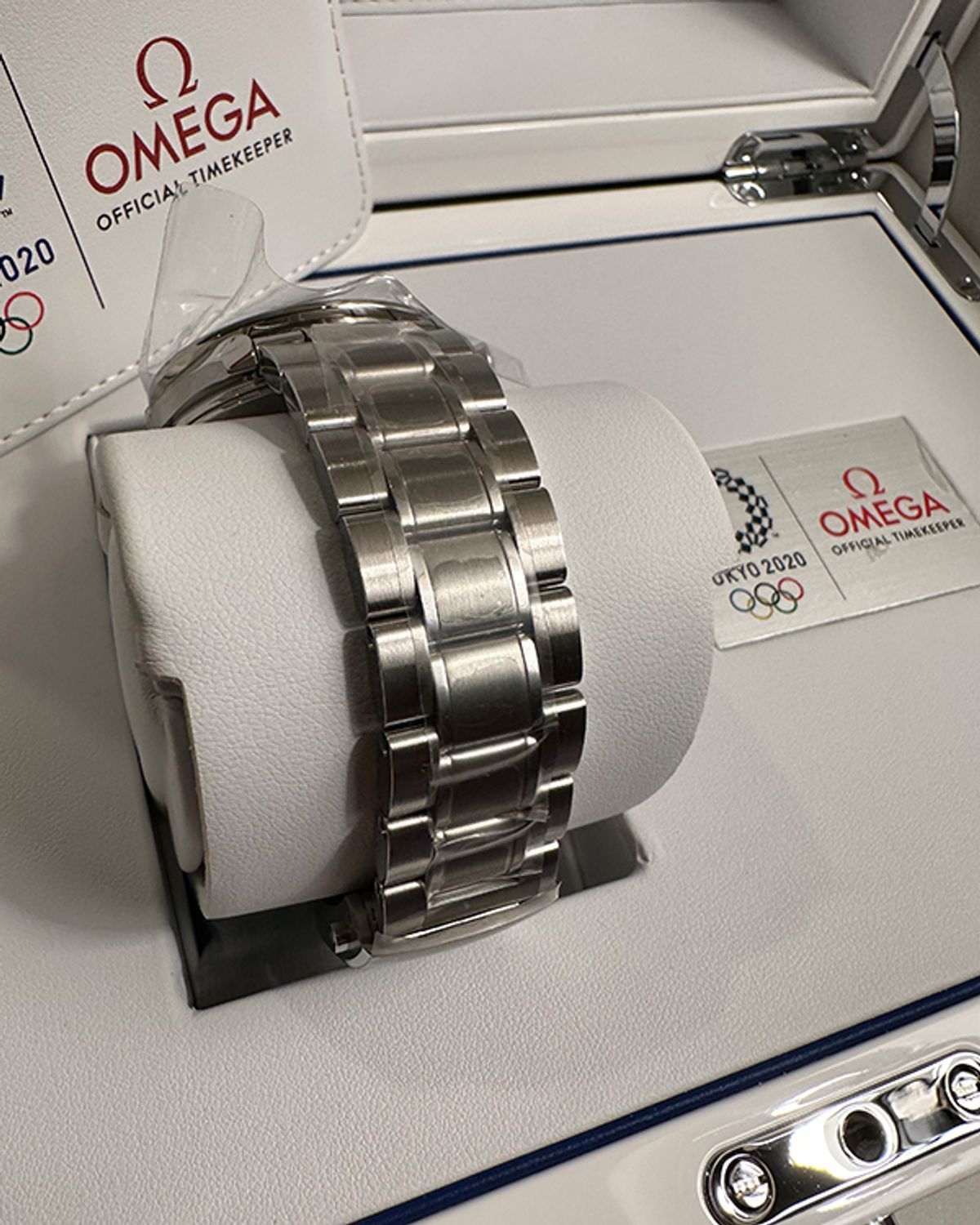 Omega 522.30.42.30.03.001