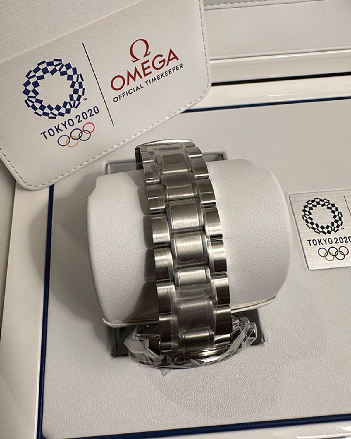 Omega 522.30.42.30.03.001