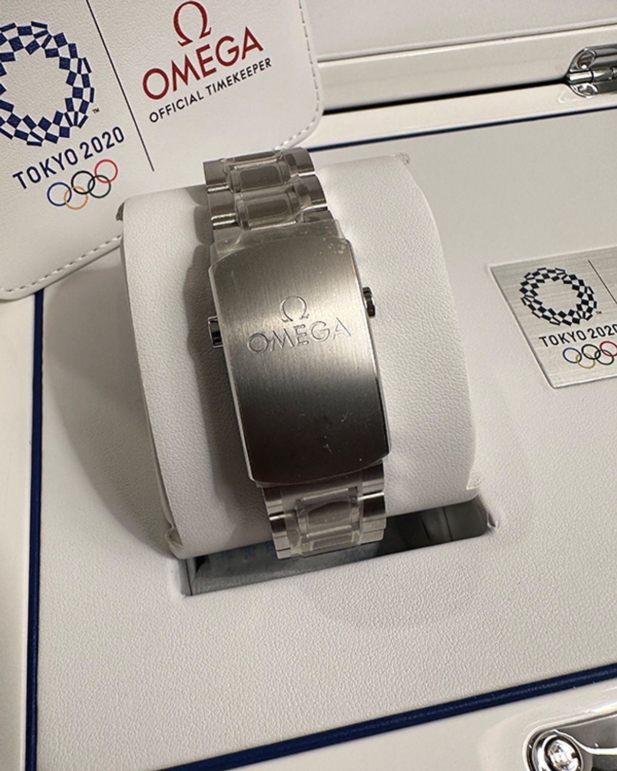 Omega 522.30.42.30.03.001