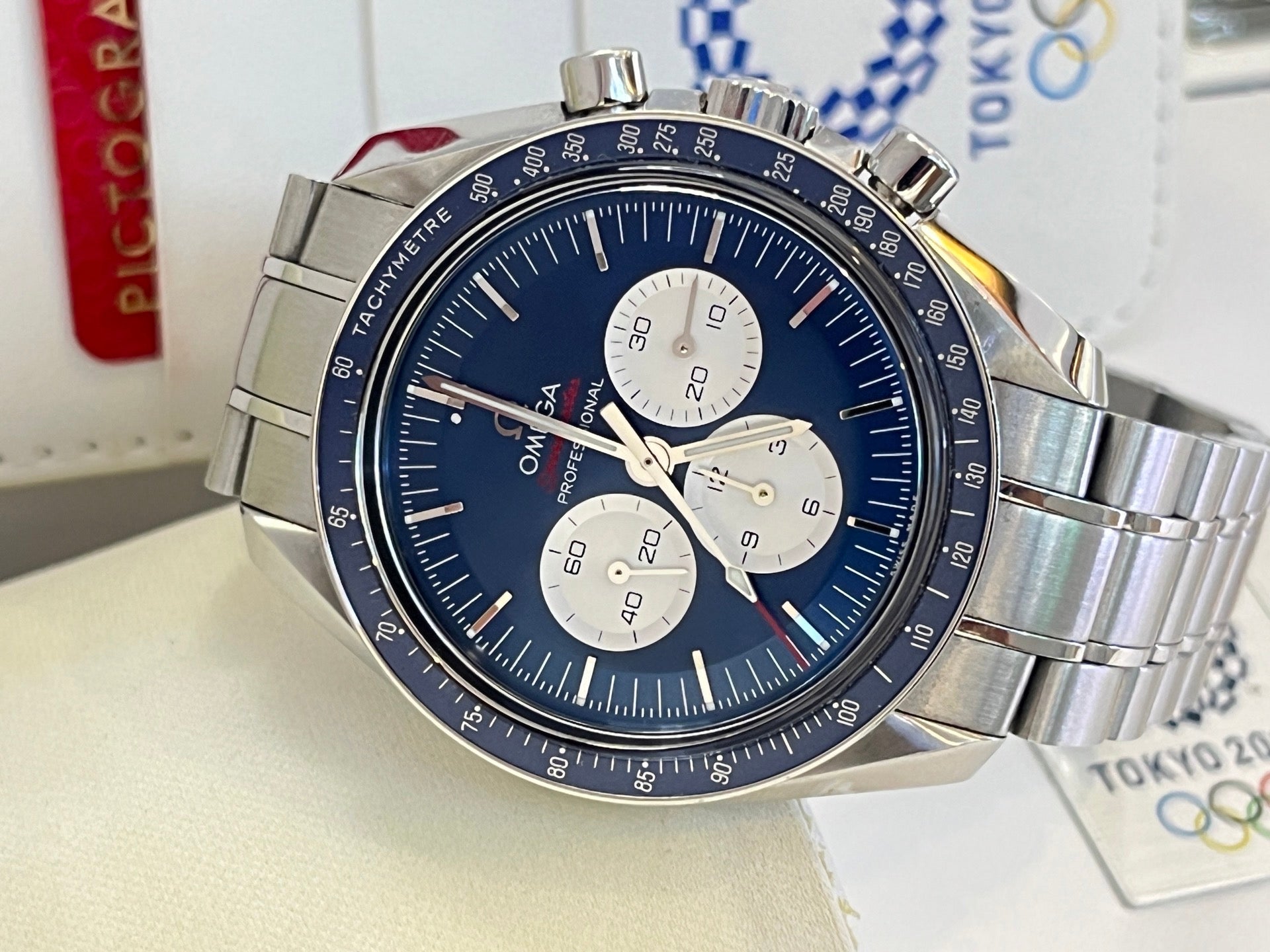 Omega 522.30.42.30.03.001