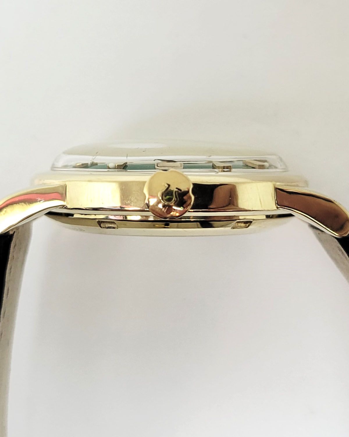 Omega KX6584